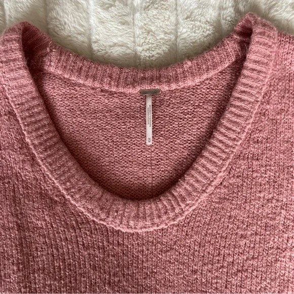 🌿|NWOT| Free People Brookside Tunic Sweater in Alpine Rose - Picture 7 of 13